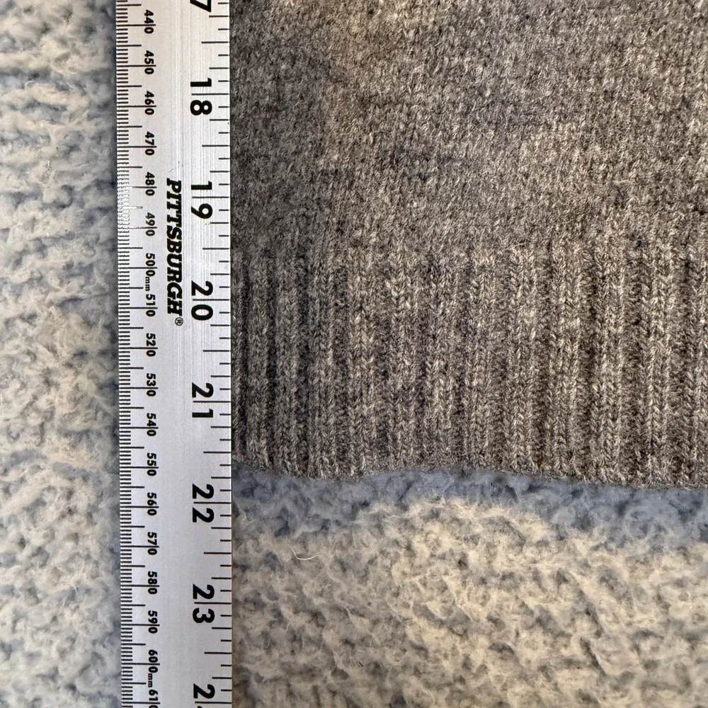 Old Navy Lambswool Sweater Mens Medium Grey Fair Isle Stripe Wool V-Neck Classic